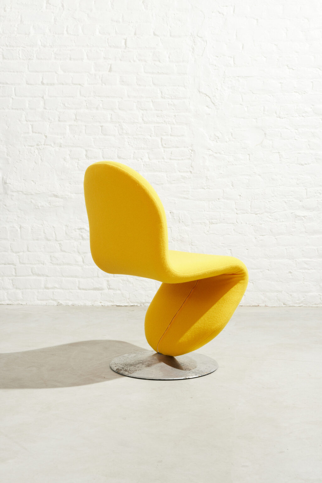 Verner Panton 1,2,3 cantilever chair