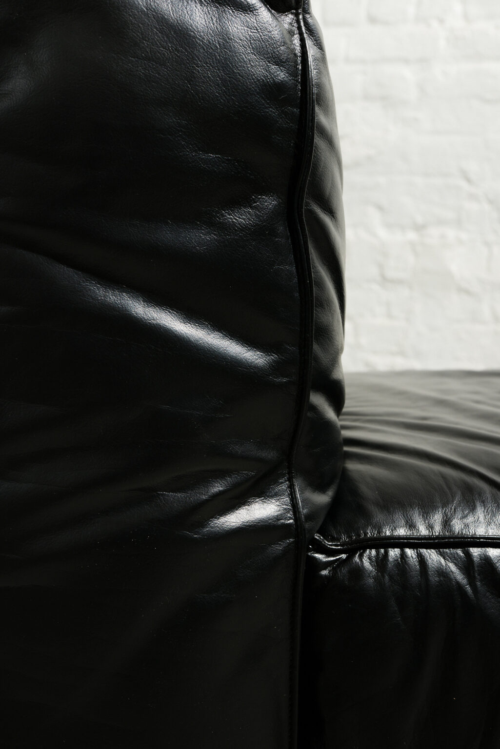 Modular sofa by Mario Marenco