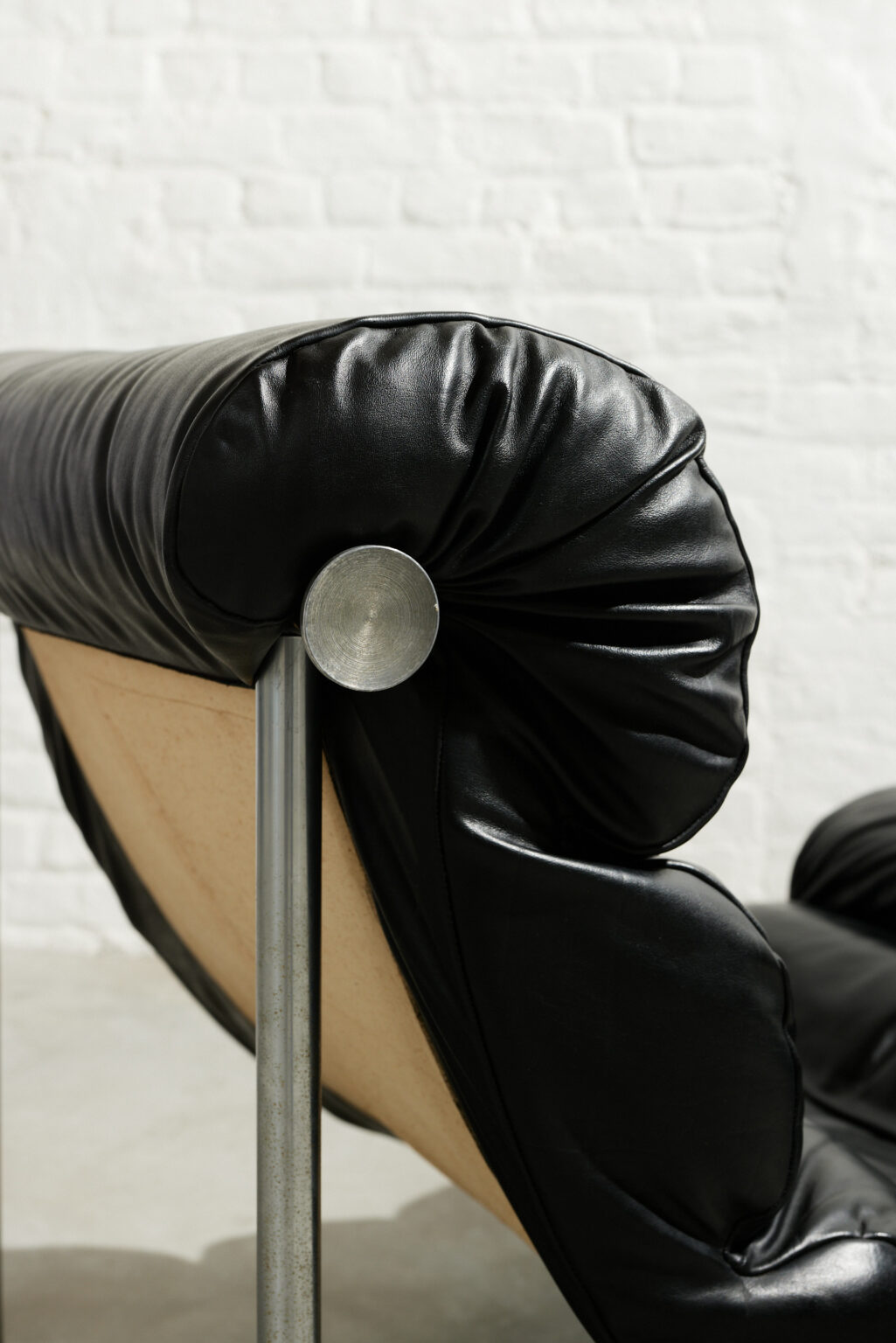 Pair of "Glasgow" lounge chairs by Georges van Rijk
