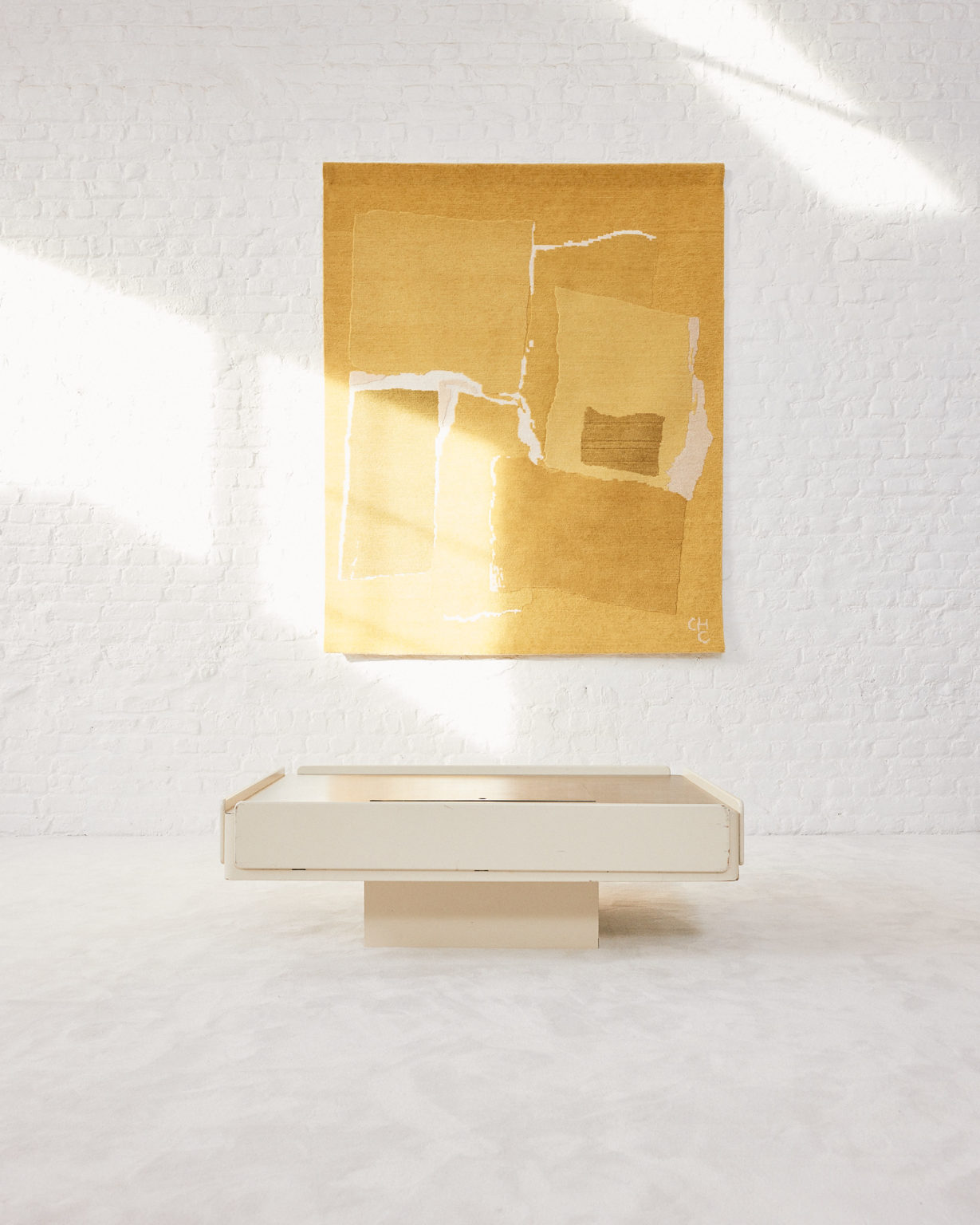 Caori Coffee Table by Magistretti Vico